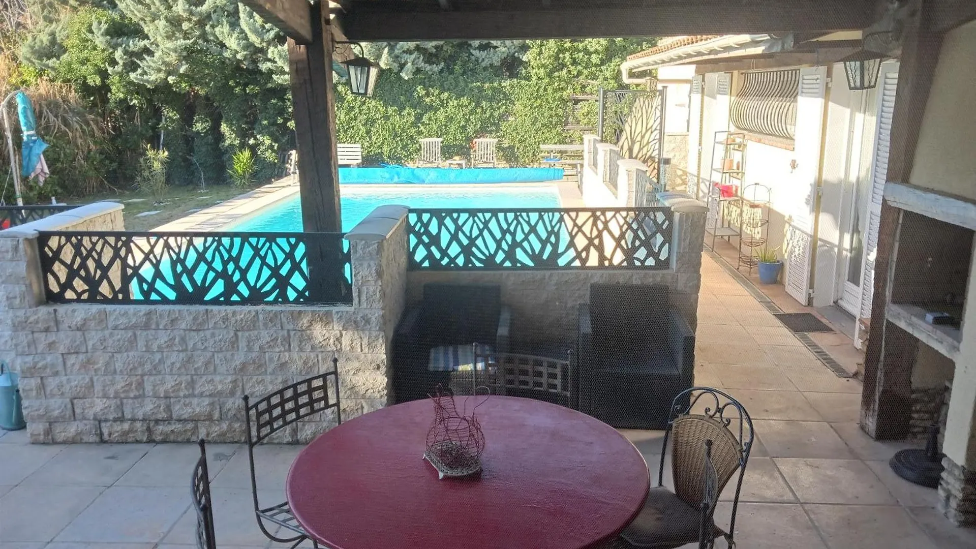 Maison Terrasse Piscine La Celle-sous-Gouzon